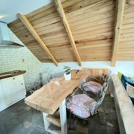 Unique Wooden Villa With Pool Olympiada Eksteriør billede