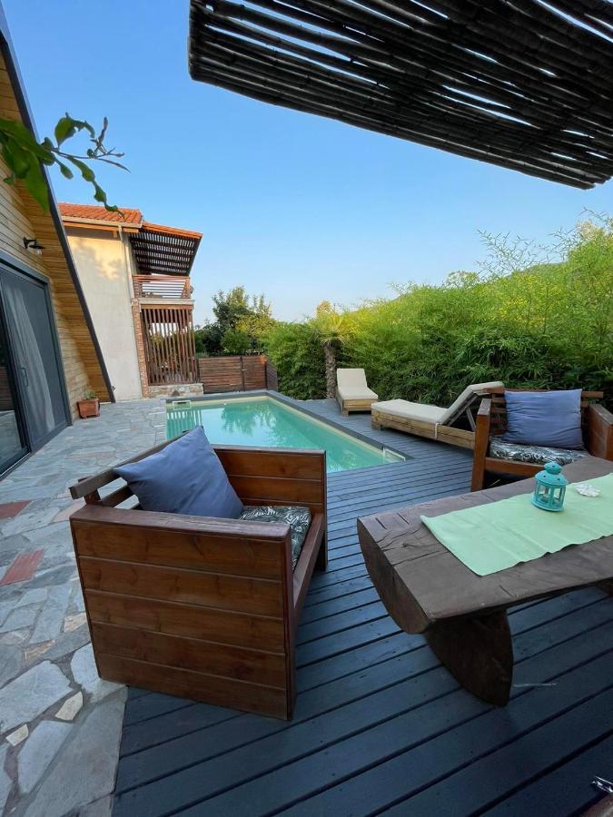 Unique Wooden Villa With Pool Olympiada Eksteriør billede
